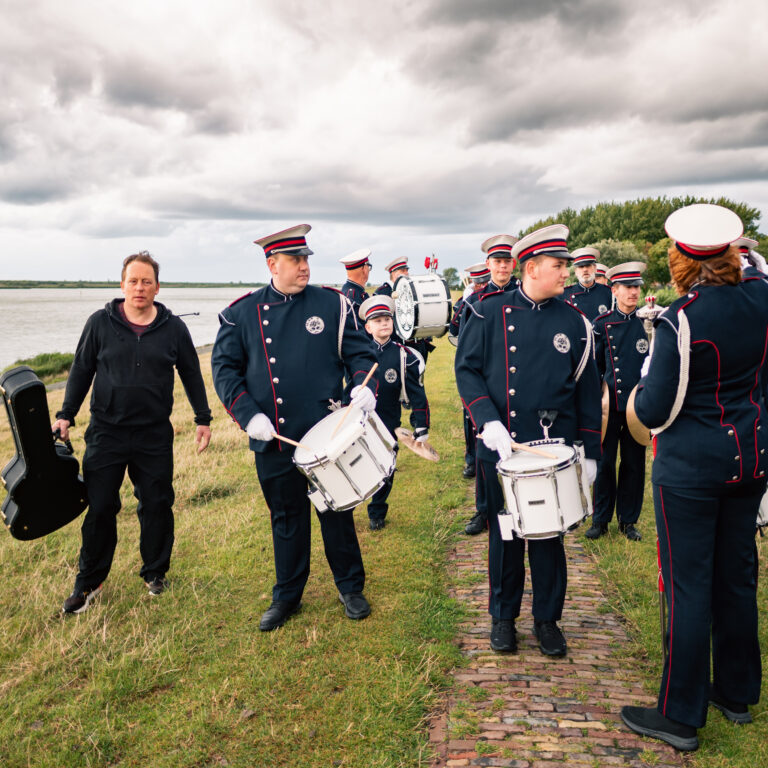 New single and video ZE4 & DRUMBAND HALLELUJAH MAKKUM